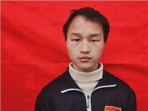 潘初东